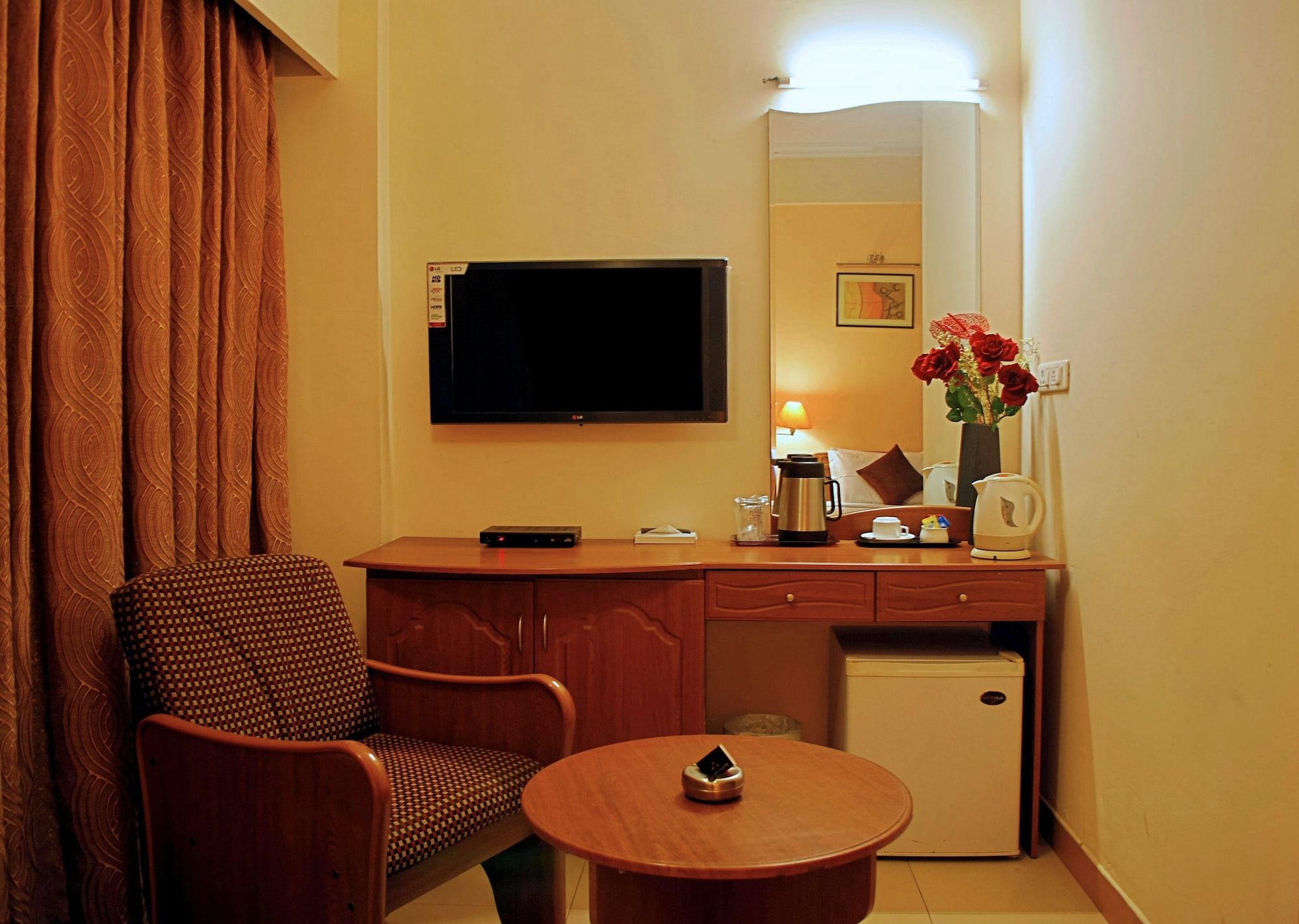 Hotel Super Townhouse Koyambedu Čennai Exteriér fotografie