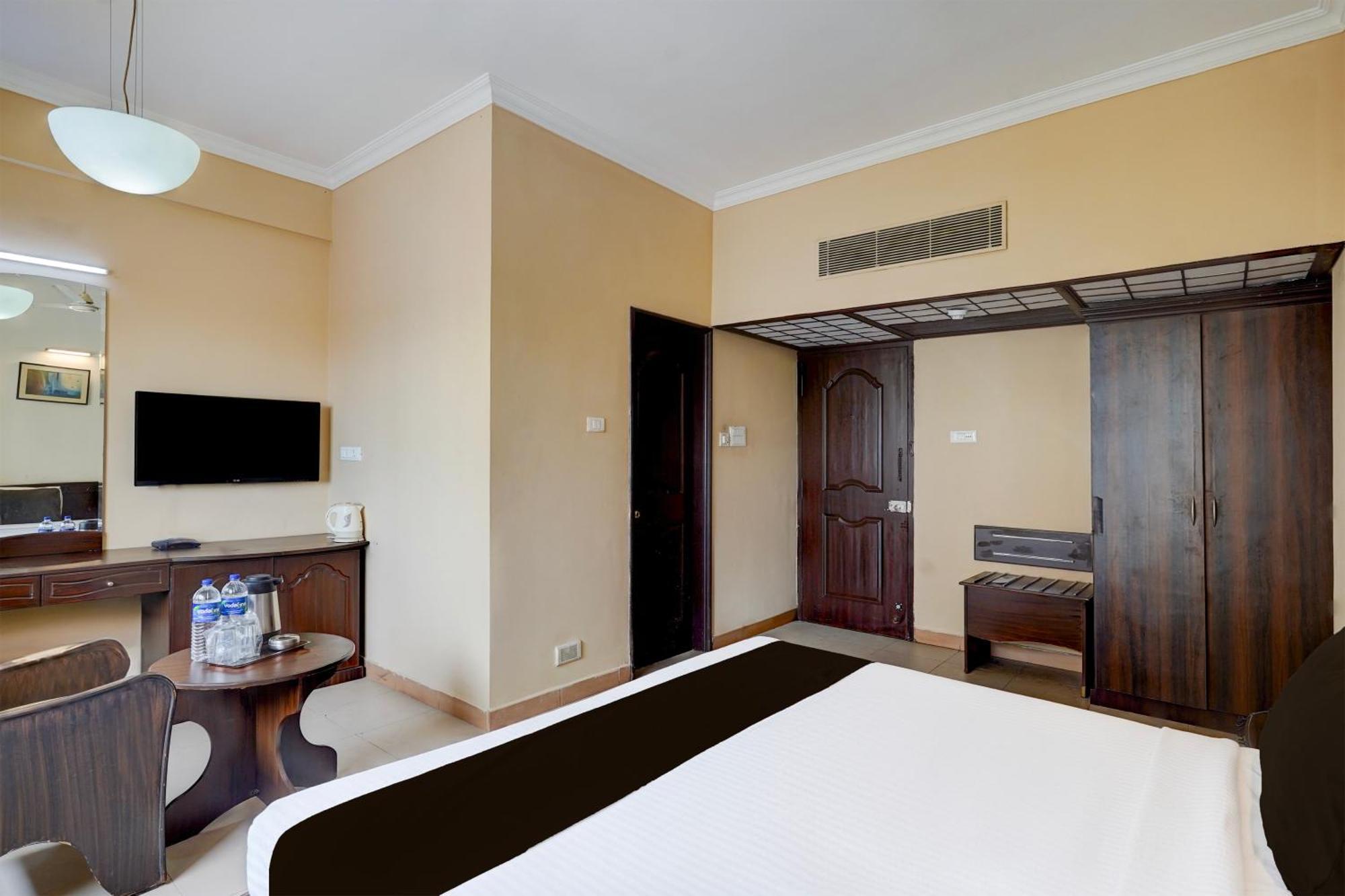 Hotel Super Townhouse Koyambedu Čennai Exteriér fotografie