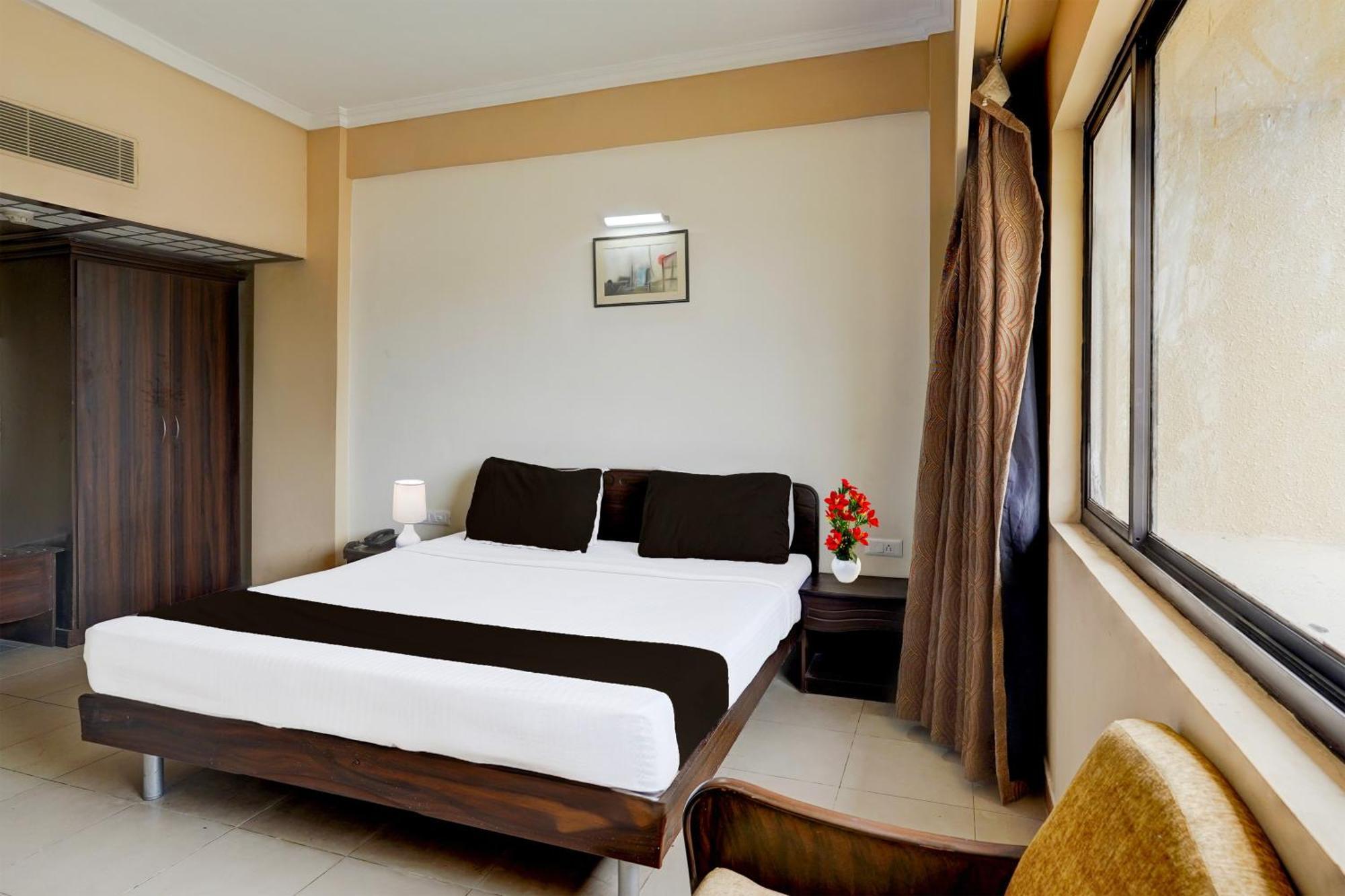Hotel Super Townhouse Koyambedu Čennai Exteriér fotografie