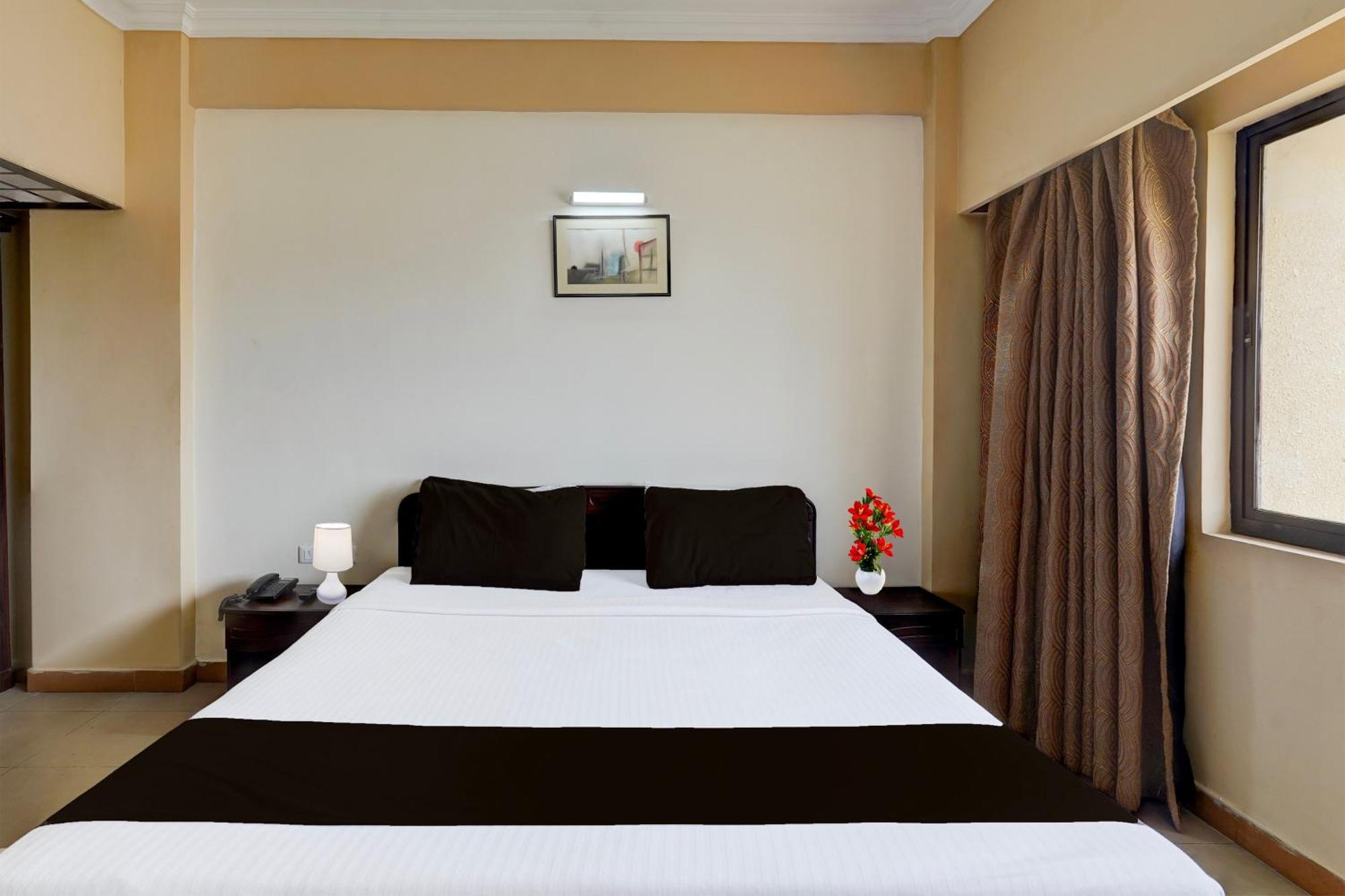 Hotel Super Townhouse Koyambedu Čennai Exteriér fotografie