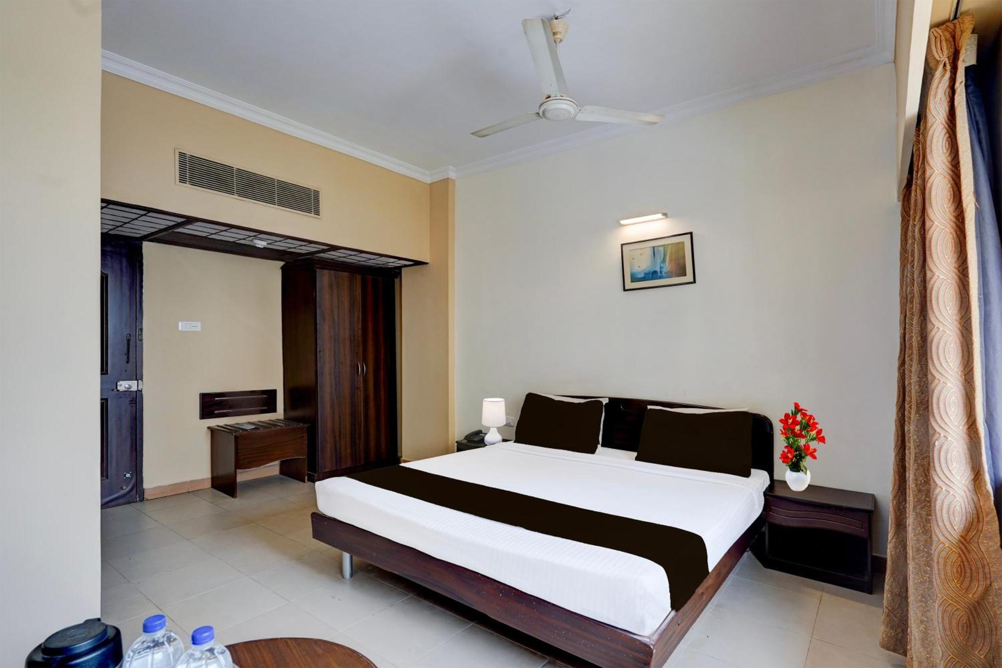 Hotel Super Townhouse Koyambedu Čennai Exteriér fotografie