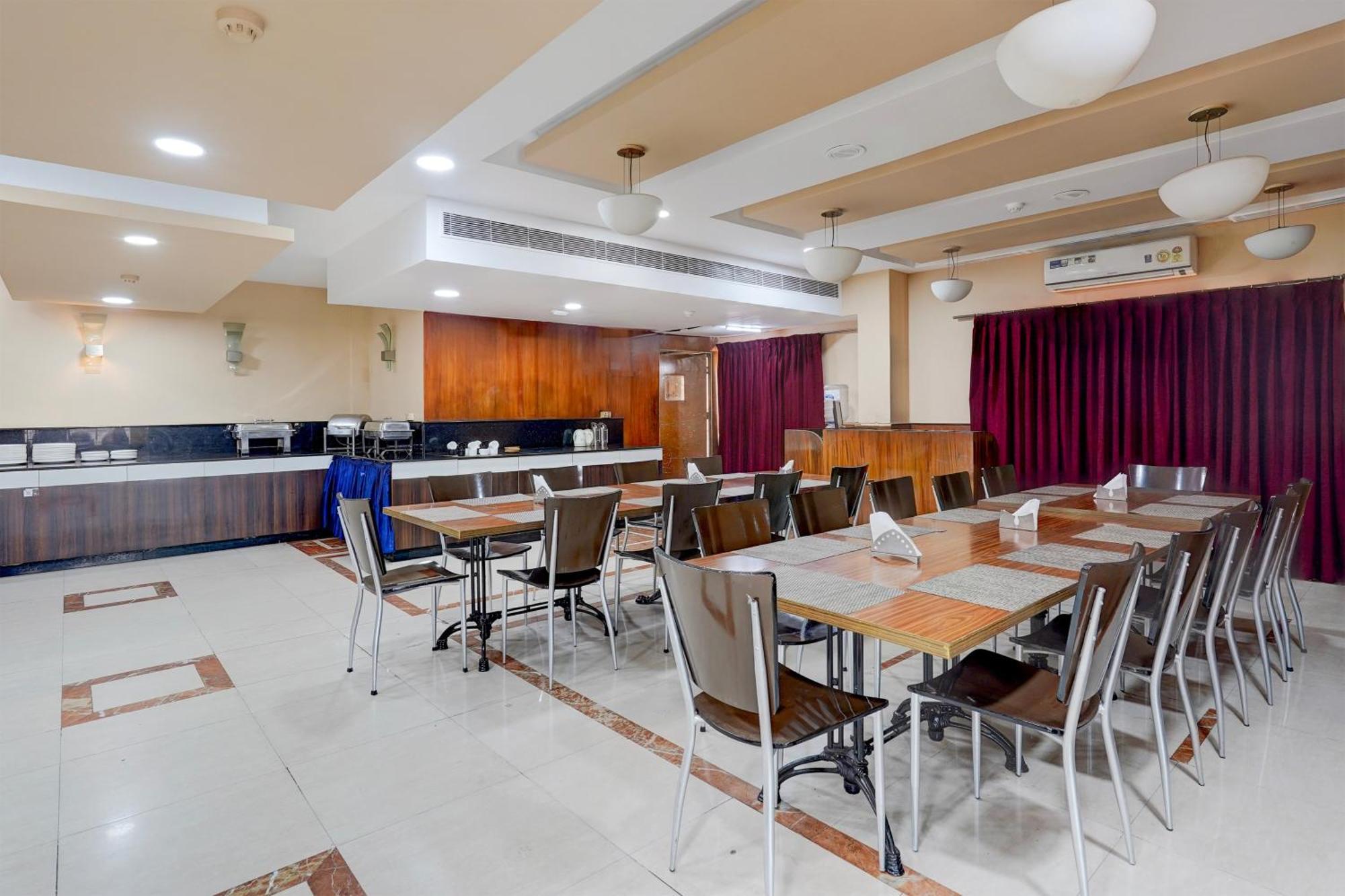 Hotel Super Townhouse Koyambedu Čennai Exteriér fotografie