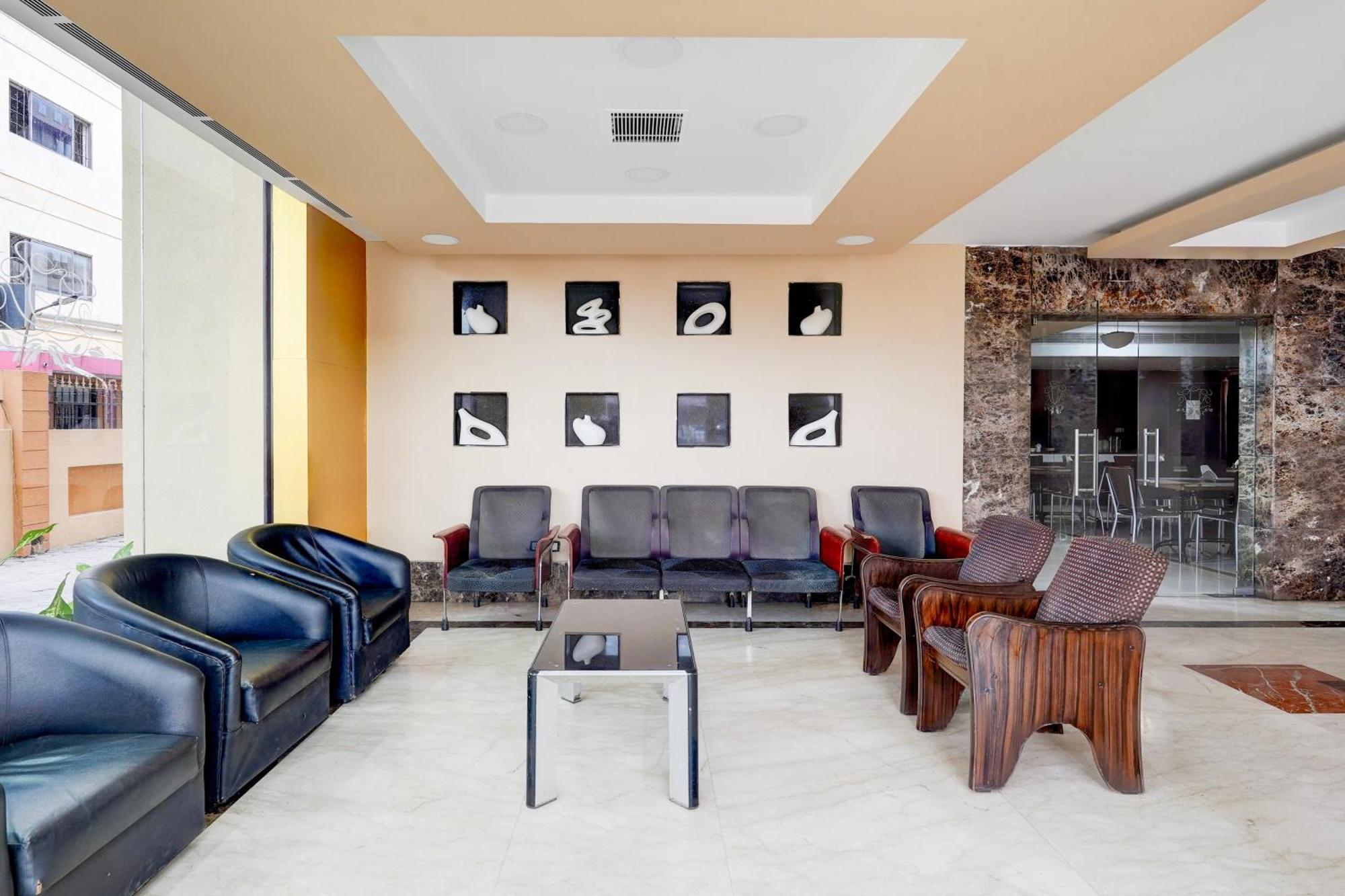 Hotel Super Townhouse Koyambedu Čennai Exteriér fotografie