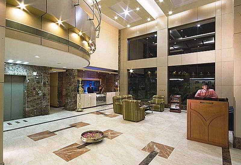Hotel Super Townhouse Koyambedu Čennai Exteriér fotografie