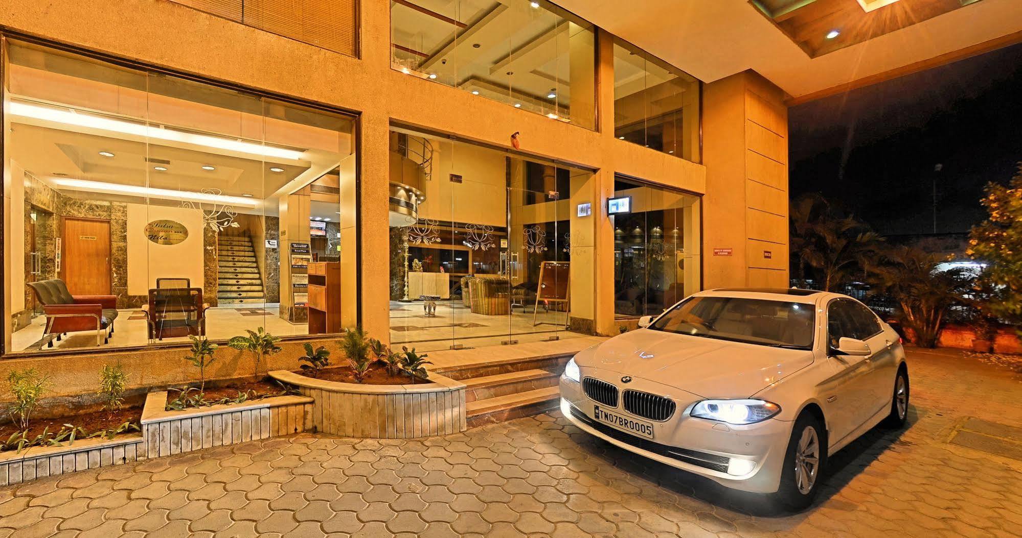Hotel Super Townhouse Koyambedu Čennai Exteriér fotografie