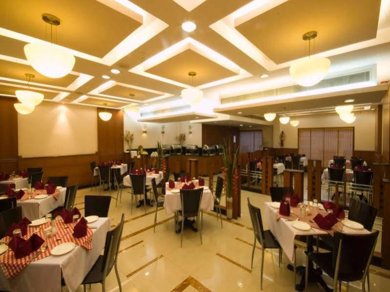 Hotel Super Townhouse Koyambedu Čennai Exteriér fotografie