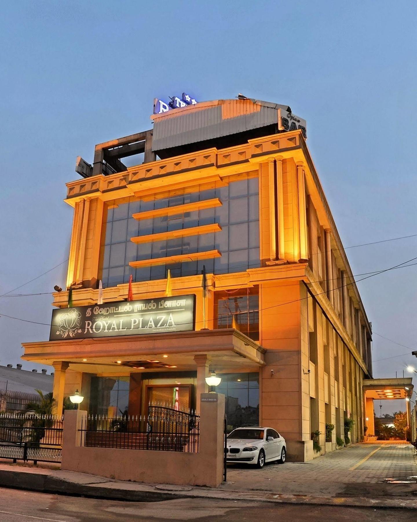 Hotel Super Townhouse Koyambedu Čennai Exteriér fotografie