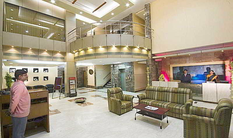 Hotel Super Townhouse Koyambedu Čennai Exteriér fotografie